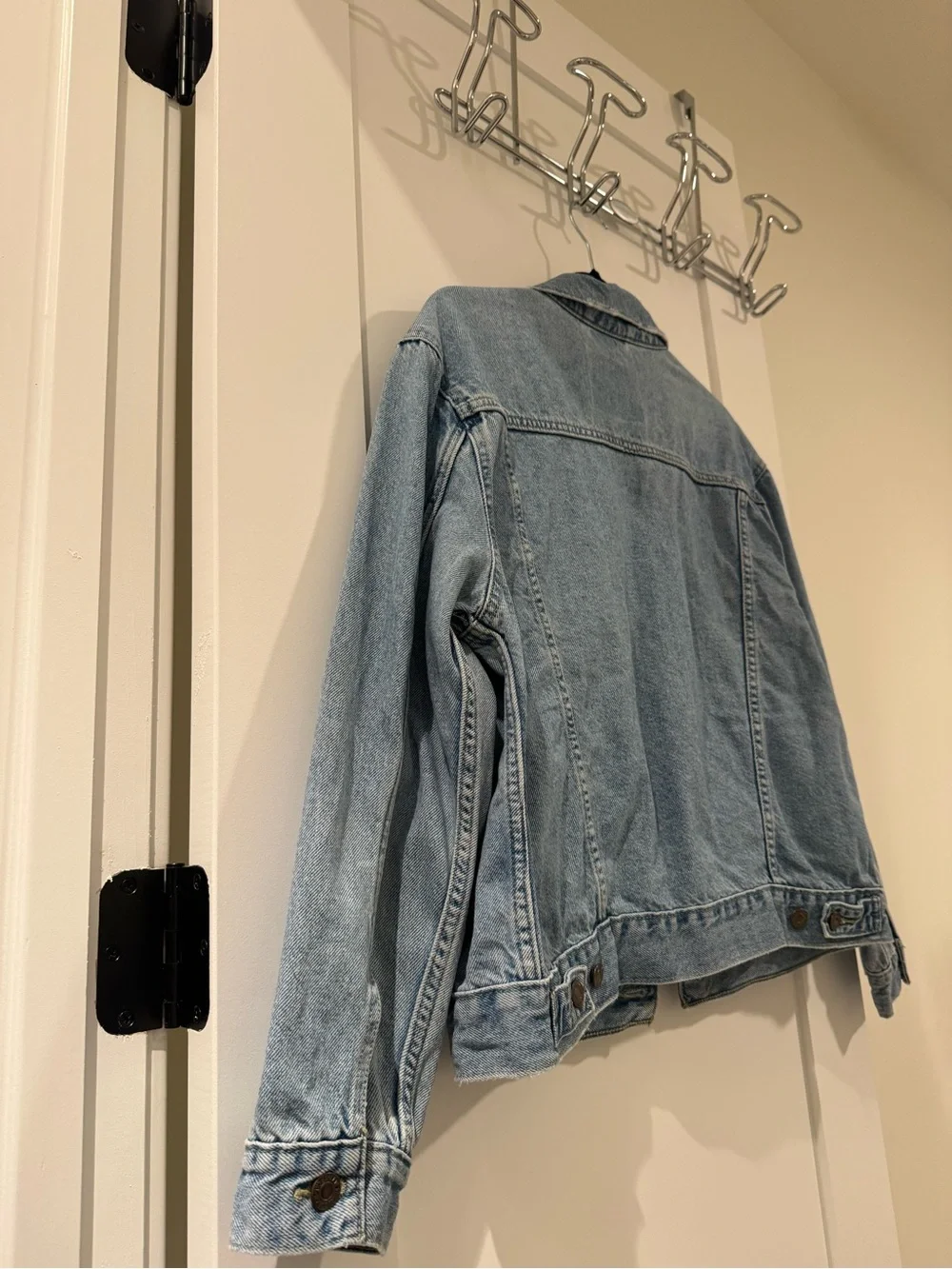 Levi’s Ex-Boyfriend Trucker Jacket Distressed Denim Large Light Wash